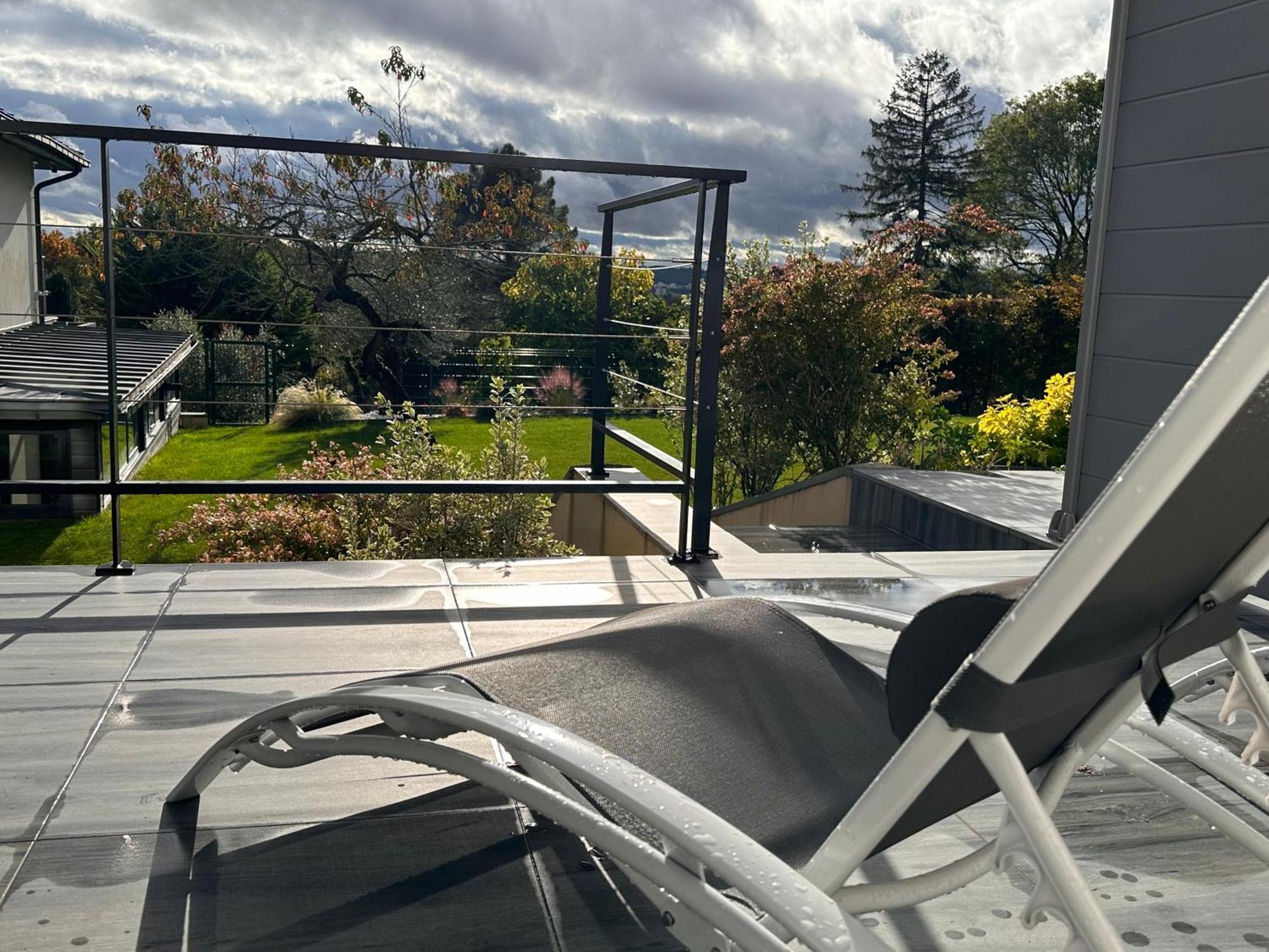 La Villa Perchee Calme, Sauna, Parking Prive Saint-Prix  Екстер'єр фото