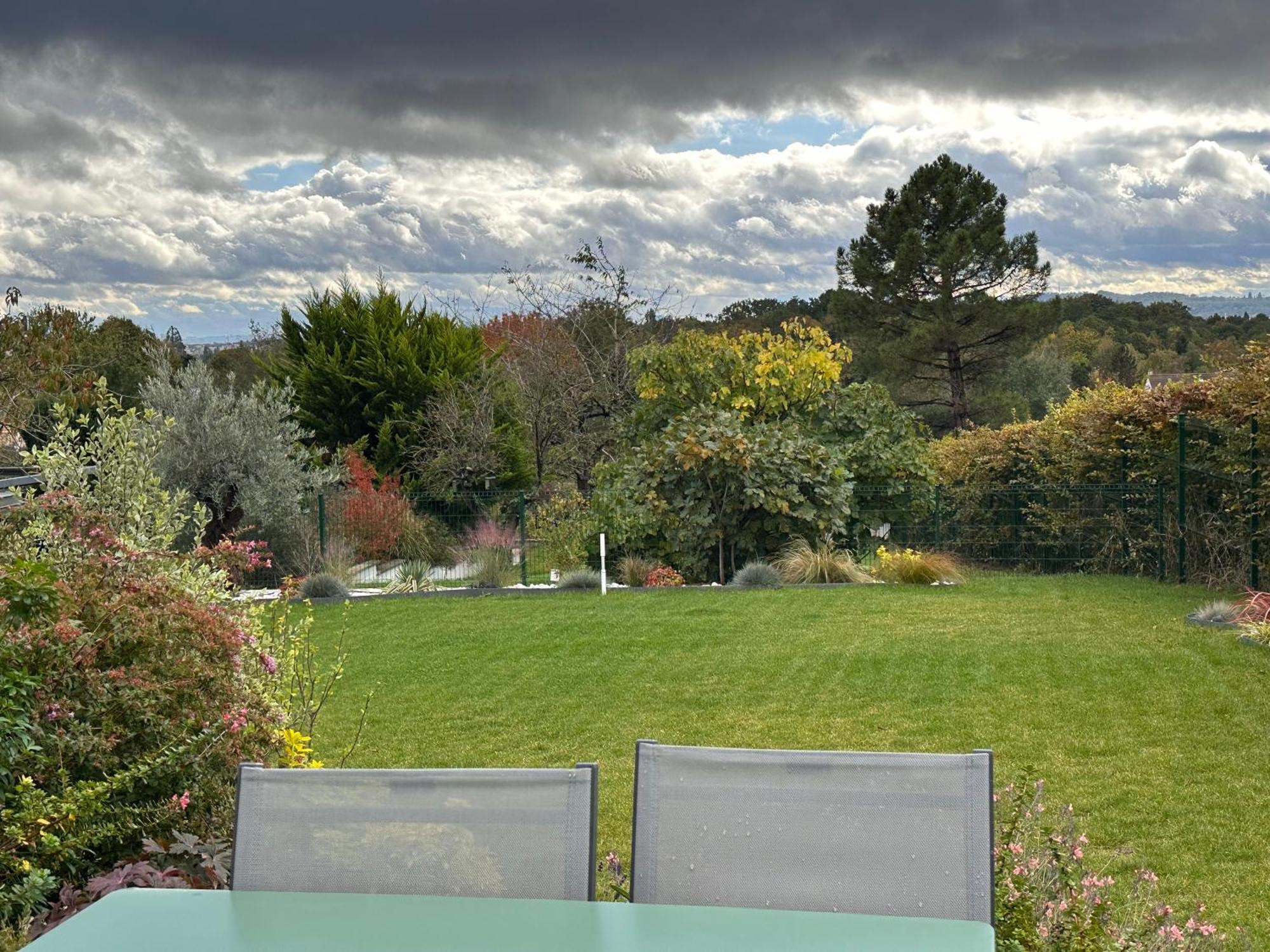 La Villa Perchee Calme, Sauna, Parking Prive Saint-Prix  Екстер'єр фото